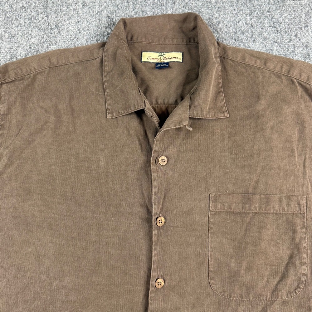 Tommy Bahama Button Front Camp Shirt Mens Large Brown Silk Blend Loop Collar